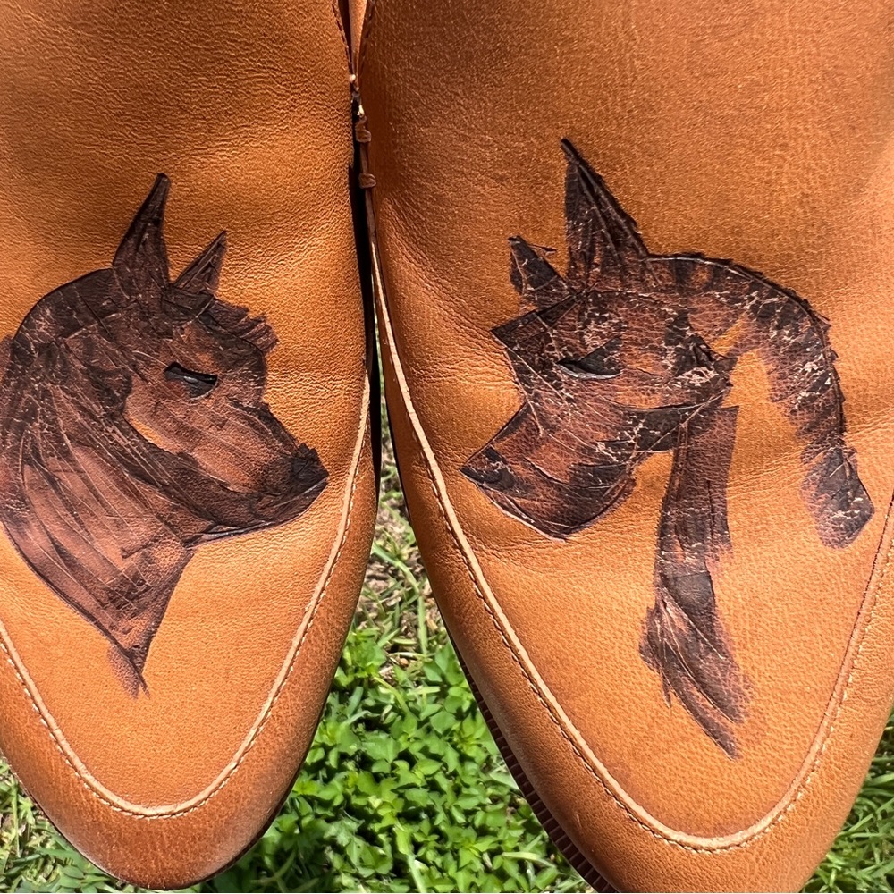 Madewell Brown Leather Loafers with Horse Design Shoes Size 9 - Picture 4 of 13